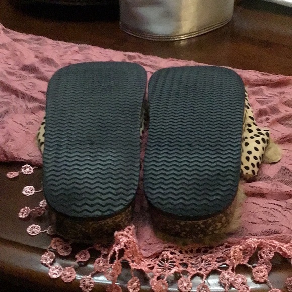 Sandals Qupid Size9 Leopard print - Picture 5 of 5